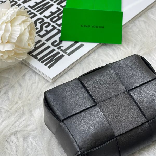 【分期0利率】BV Candy Cassette 小羊皮2*3格翻蓋包【95成新】 