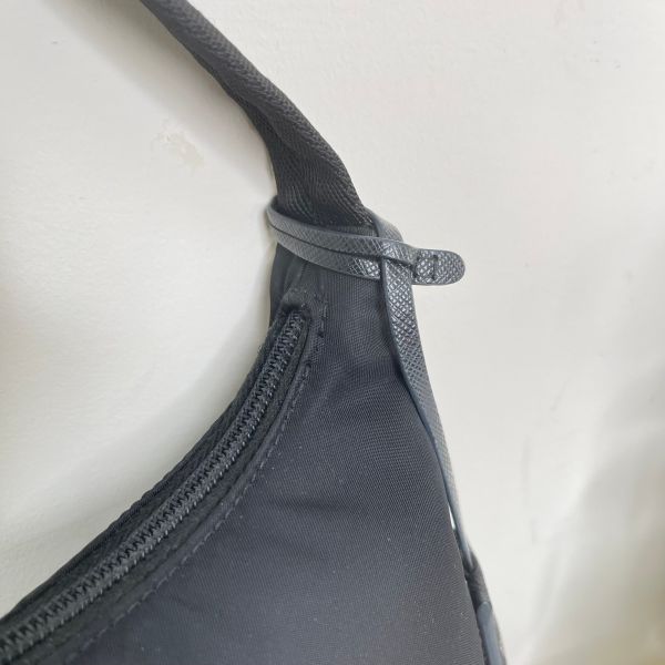 【分期0利率】PRADA Re-Edition 2000 迷你包【9成】 