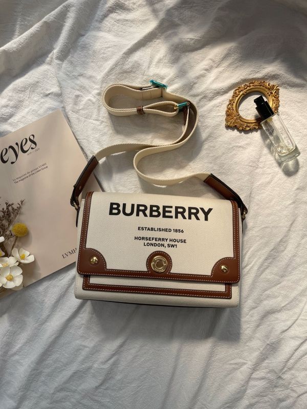 【分期0利率】BURBERRY HORSEFERRY 印花帆布NOTE斜背包【未使用閒置品】 