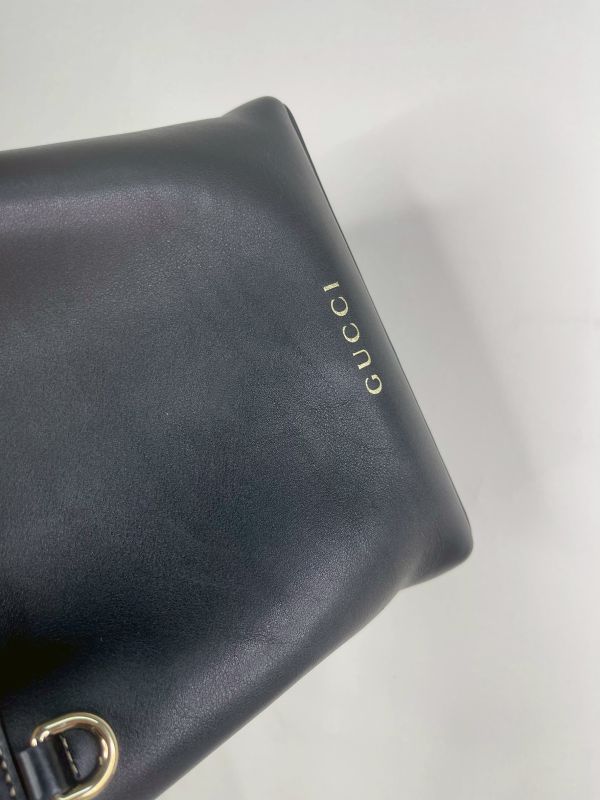【分期0利率】GUCCI GG Emblem系列小號水桶包 【95成新】 