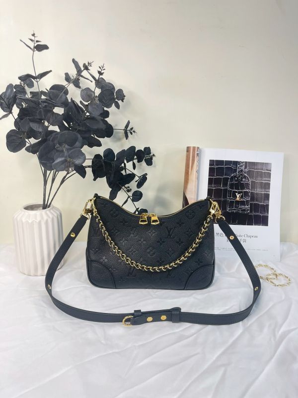 【未使用閒置品】LV Boulogne PM 牛角包 