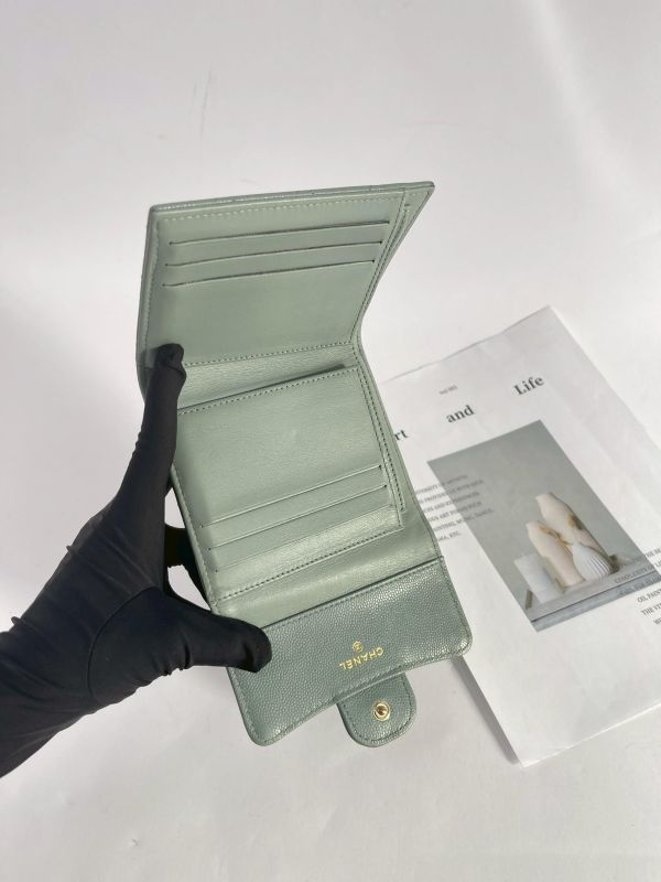 【9成新】CHANEL COCO 背面拉鍊三折短夾 