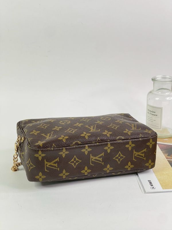 【分期0利率】LV Trousse Toilette 盥洗包【9成新】 