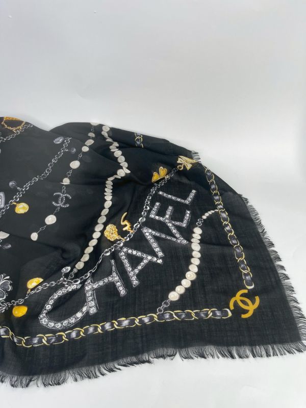 【95成新】CHANEL 25B  NO.5香水方形披肩 