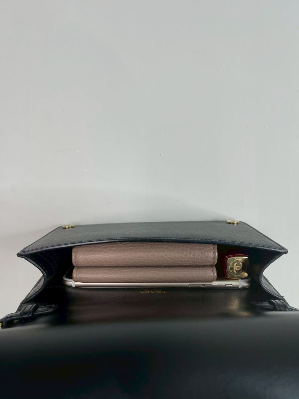 【9成新】PRADA  Saffiano Pochette WOC 