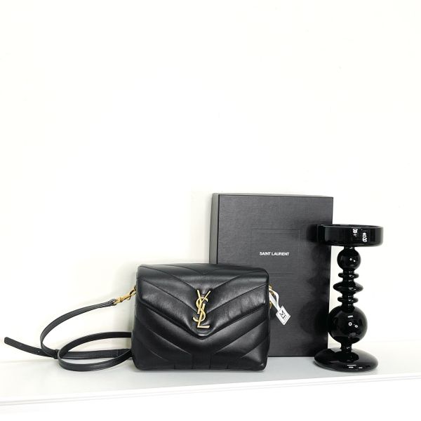 【12期0利率】YSL LOULOU絎縫皮革Toy手袋 MINI 【95成新】 