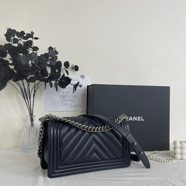 【12期0利率】CHANEL 山形紋 BOY 25 深藍【9成新】 