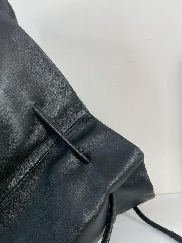 【9成新】PRADA 束口水桶包 