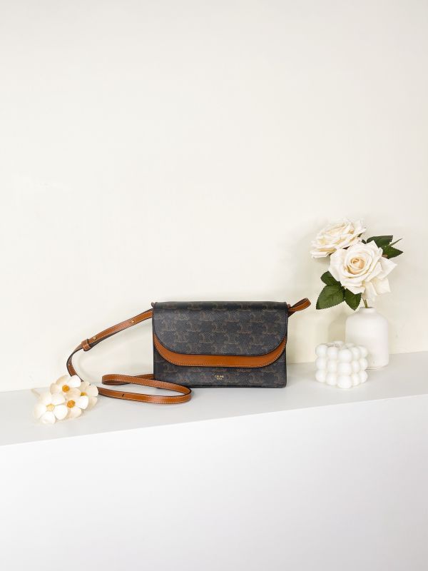 【分期0利率】CELINE TRIOMPHE凱旋門 STRAP WOC【95成新】 