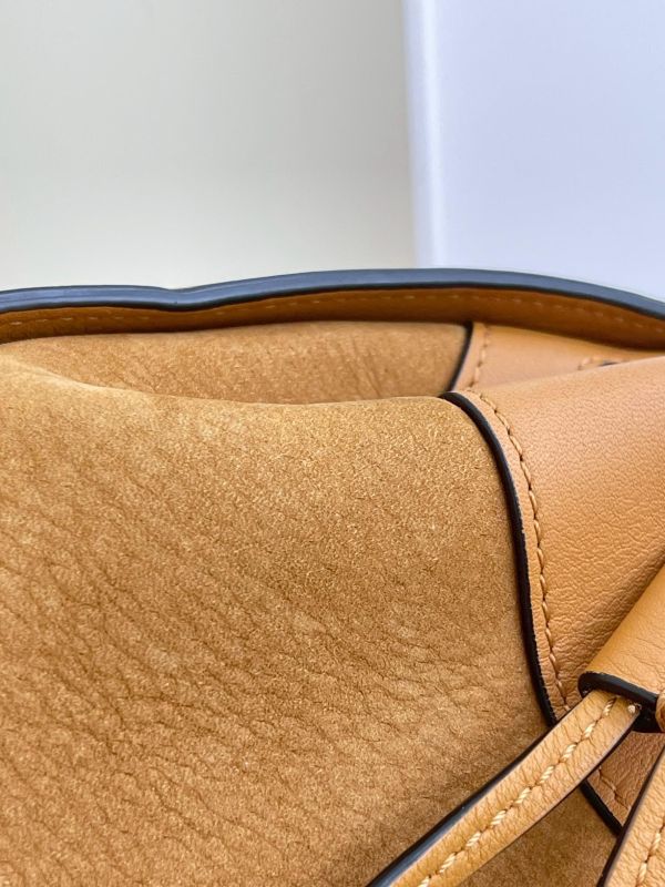 【95成新】LOEWE Mini Hammock 小牛皮 