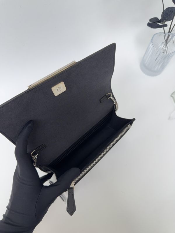 【9成新】FENDI KARLITO 水鑽老佛爺 WOC 