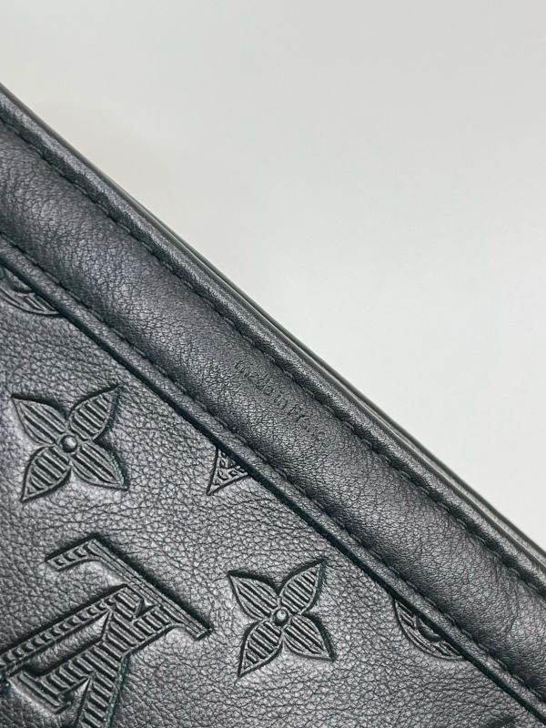 【分期0利率】LV GASTON 二合一背袋手拿包【95成新】