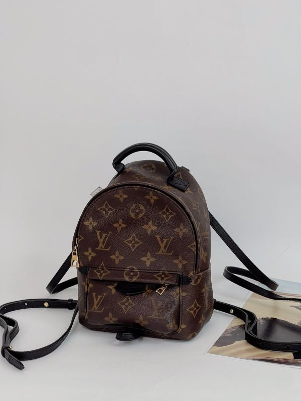 【分期0利率】LV Palm Springs Mini 【9成新】 