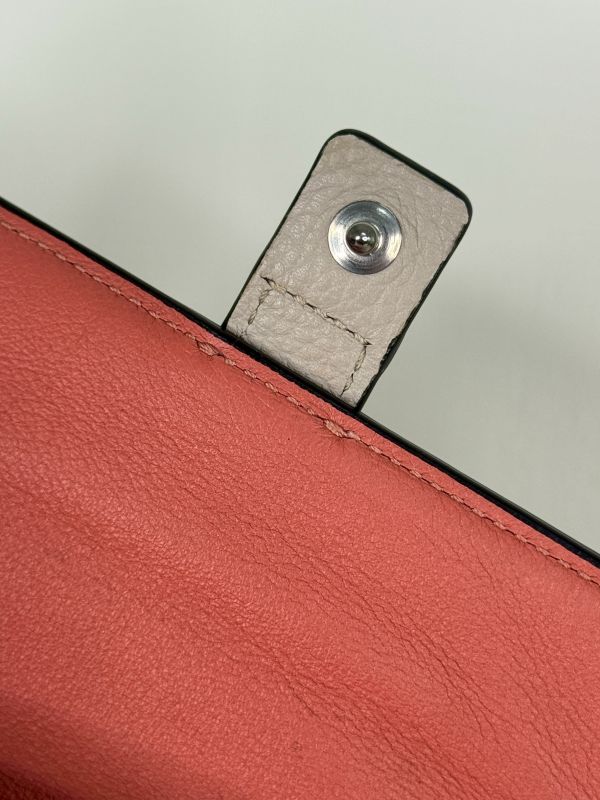 【分期0利率】LOEWE 粒面小牛皮小號豎款錢包【95成新】 