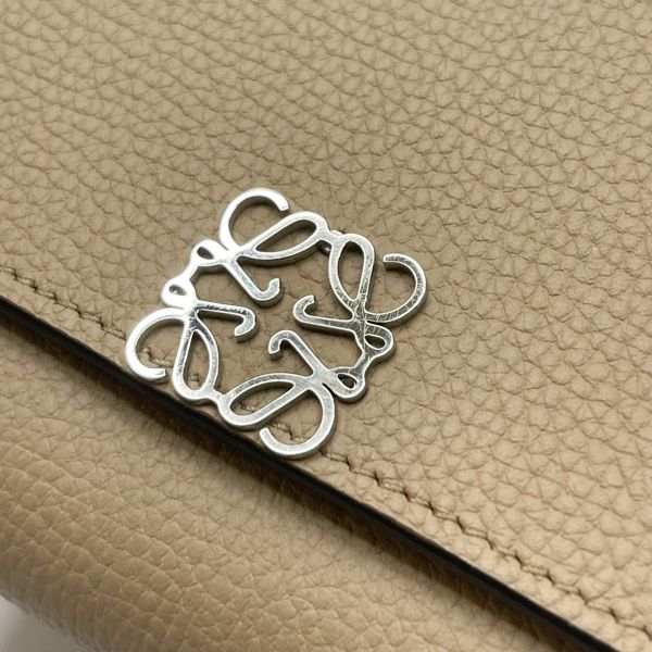 【12期0利率】LOEWE Anagram 卵石紋小牛皮對折短夾【台灣購證】【99成新】 