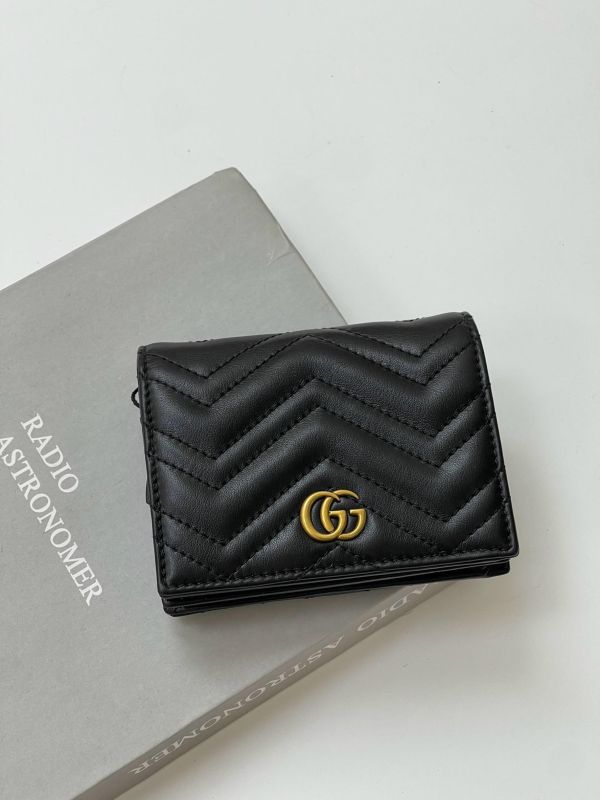 【9成新】GUCCI Marmont 愛心兩摺拉鍊零錢袋短夾 