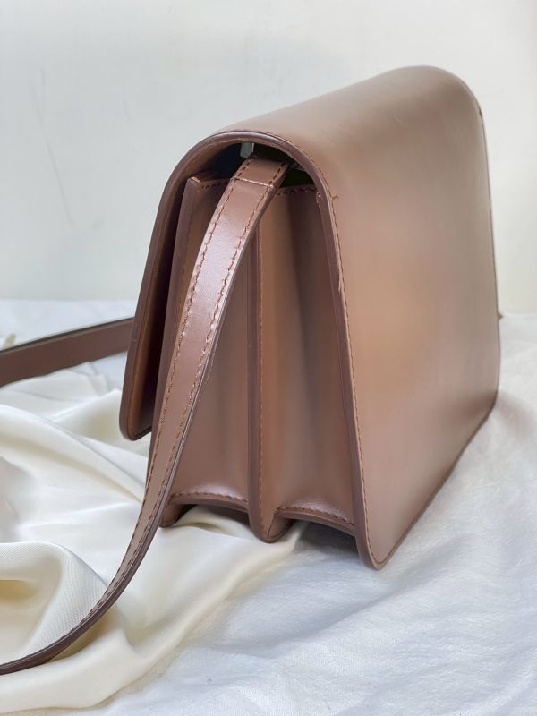 【分期0利率】BURBERRY TB鎖頭 小號翻蓋斜背包【9成新】 