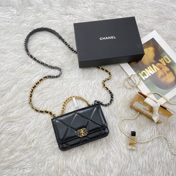 【12期0利率】CHANEL 19 WOC 【95成新】 