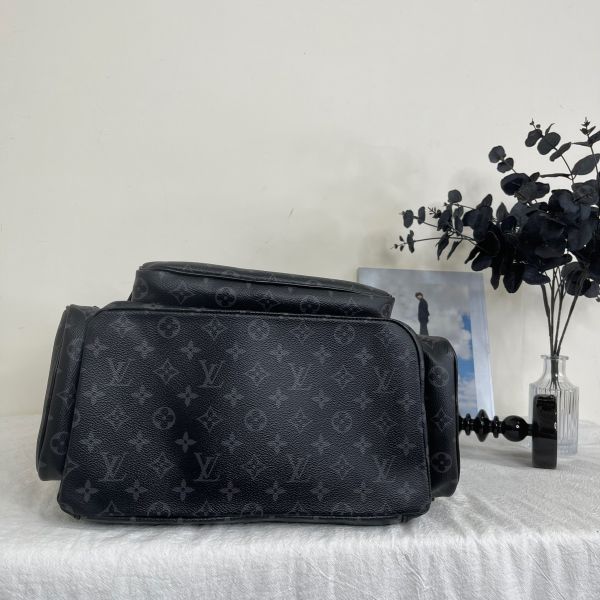 【12期0利率】LV TRIO黑老花後背包【95成新】 