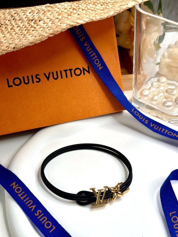 【6期0利率】【現金價】LV Bloom 手鍊 台灣未上市!! 