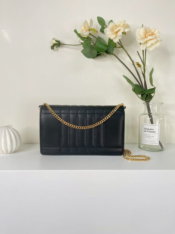 【分期0利率】BURBERRY LOLA 羊皮鍊帶 WOC【9成新】 