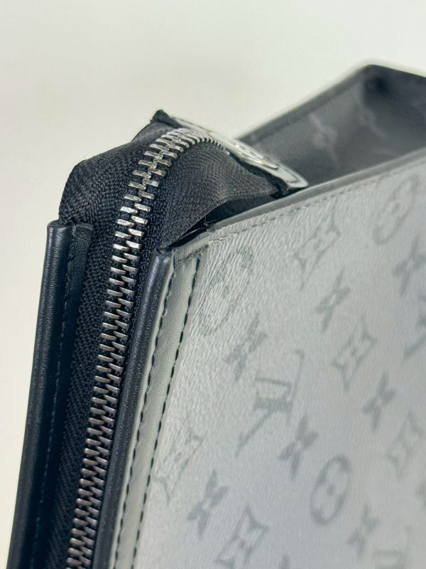【分期0利率】LV Pochette Voyage MM 手拿包【9成新】 