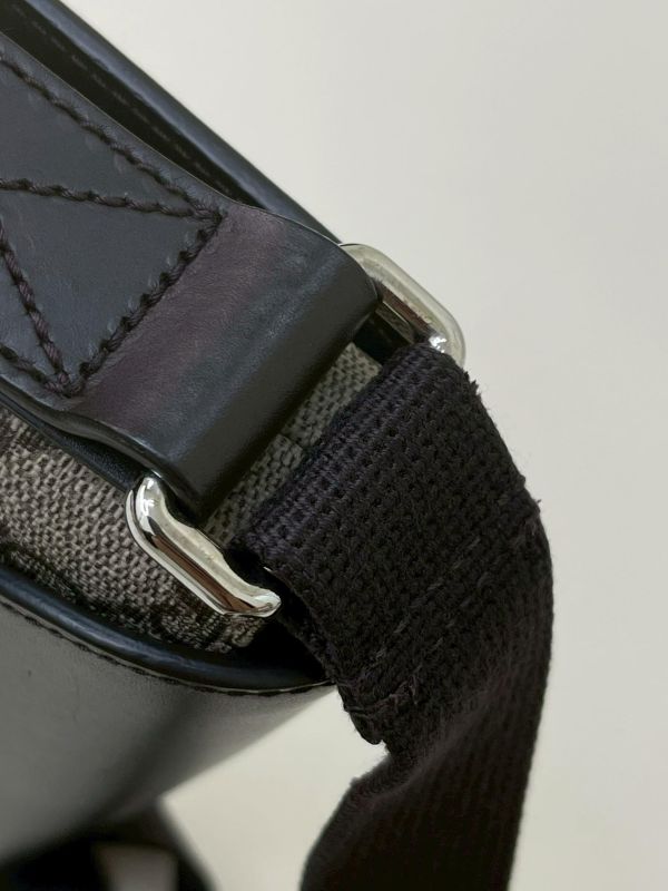 【9成新】GUCCI 男款老花斜背包 