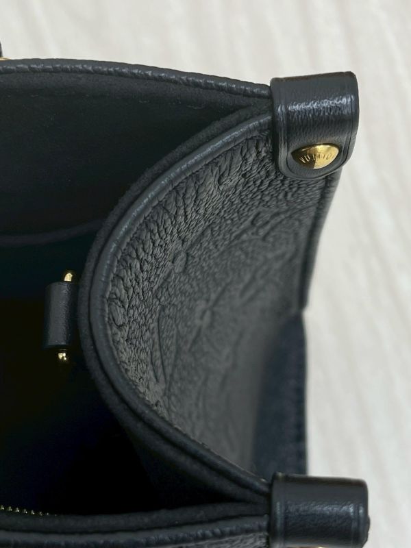 【95成新】LV ON THE GO PM 