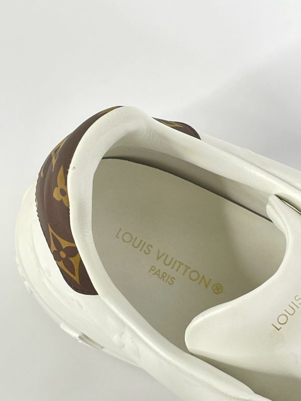 【9成新】LV TIME OUT 運動鞋  42號 