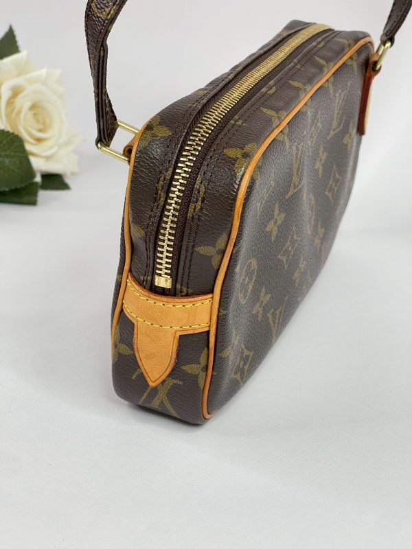 【分期0利率】LV Pochette Marly 橫版手機包【9成新】 