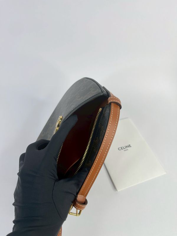 【未使用閒置品】CELINE TILLY 腋下包 中號 