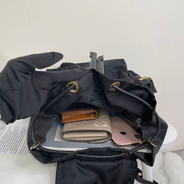 【12期0利率】BURBERRY The Rucksack軍旅中型後背包【85成新】 