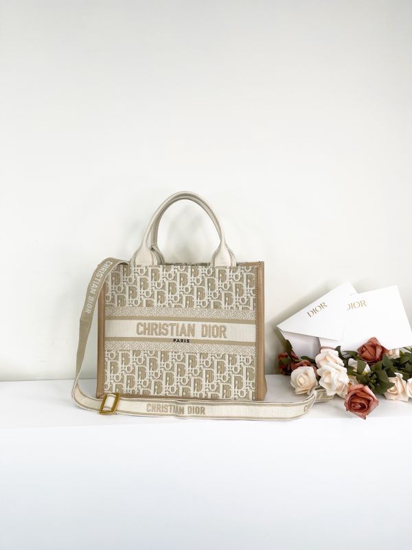 【分期0利率】DIOR Book Tote 小型托特包【95成新】 