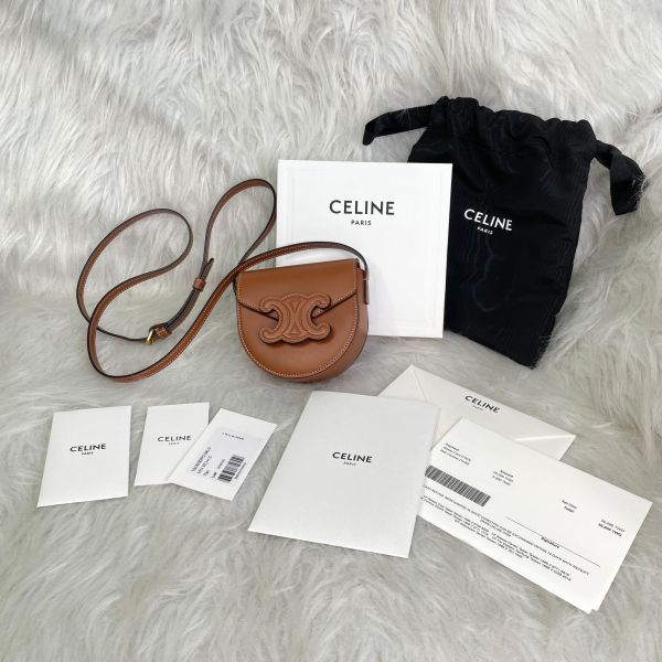 【95新】【12期0利率】CELINE 平滑小牛皮CUIR TRIOMPHE迷你BESACE  小胖包 
