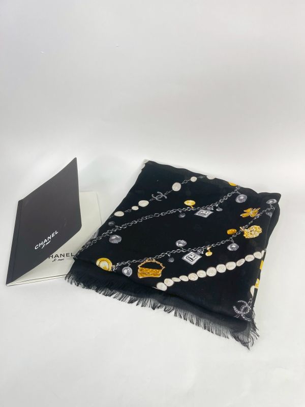 【95成新】CHANEL 25B  NO.5香水方形披肩 