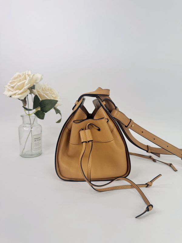 【9成新】LOEWE Mini Hammock 小牛皮 