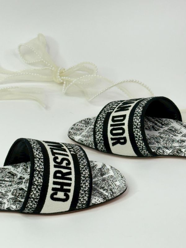 【未使用閒置品】DIOR DWAY 刺繡拖鞋 