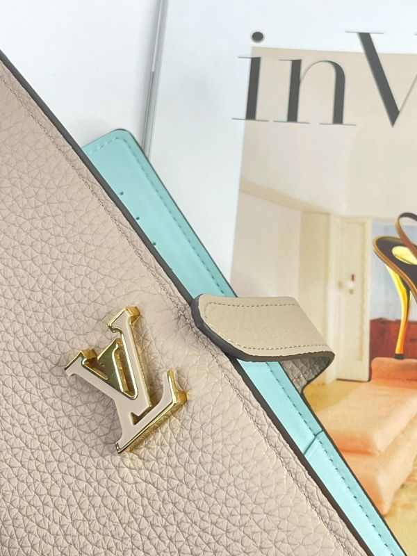 【99成新】LV 直式錢包 