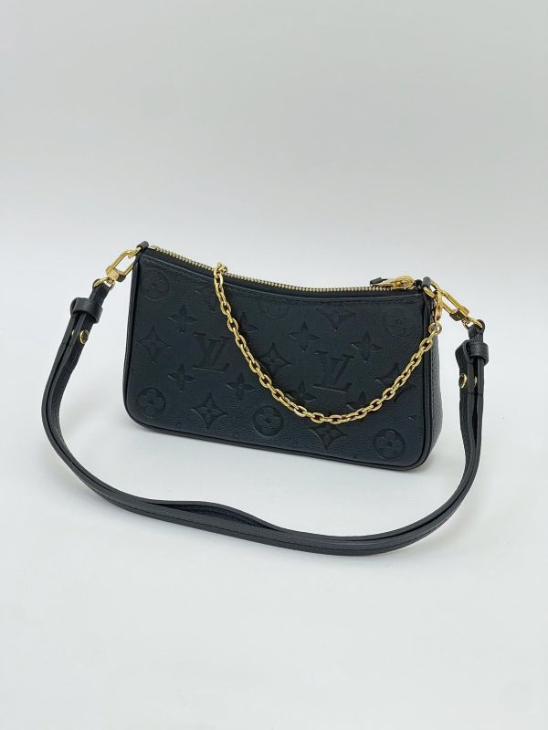 【95成新】LV Easy Pouch On Strap 