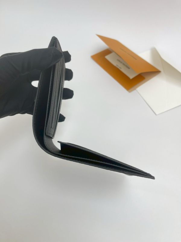 【全新品】LV Slender 短夾 