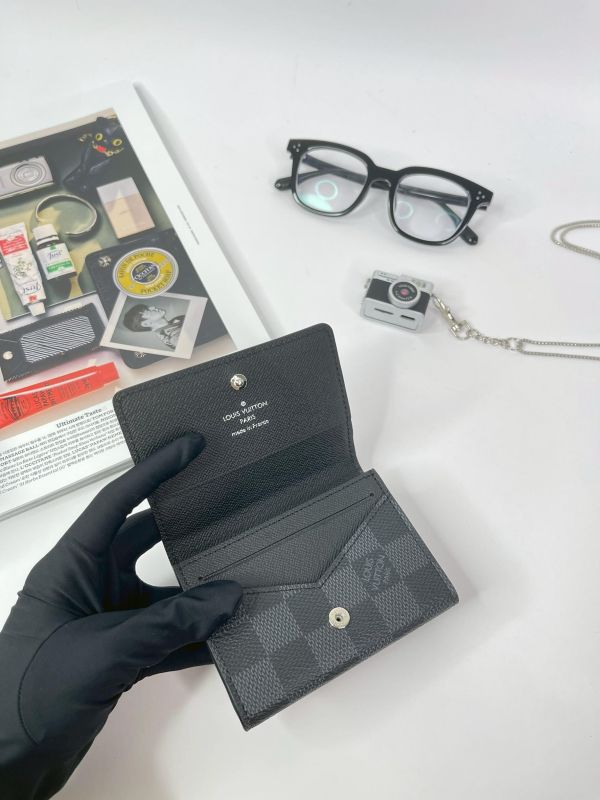 【未使用閒置品】LV Enveloppe Carte De Visite 名片套 