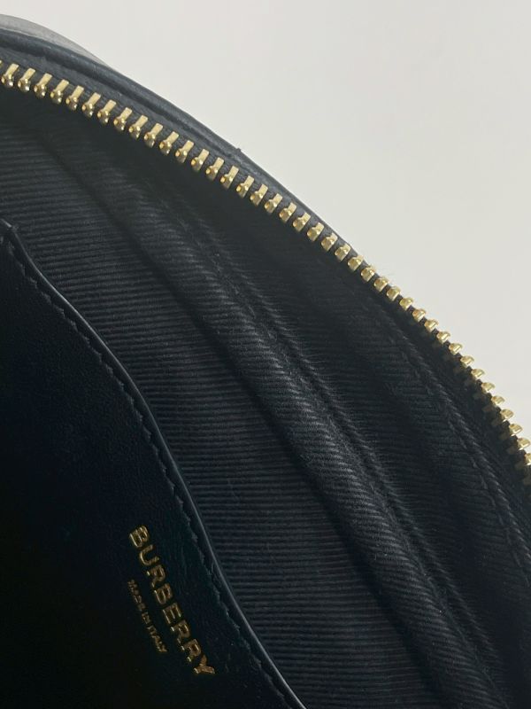 【99成新】BURBERRY Lola 羊皮縫線迷你斜背相機包 