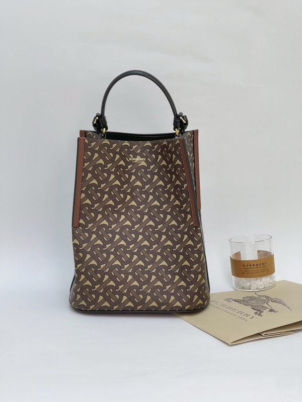 【9成新】BURBERRY PEGGY TB老花水桶包 小號 