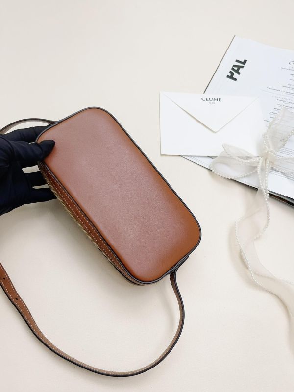 【95成新】CELINE 光滑小牛皮迷你相機包 
