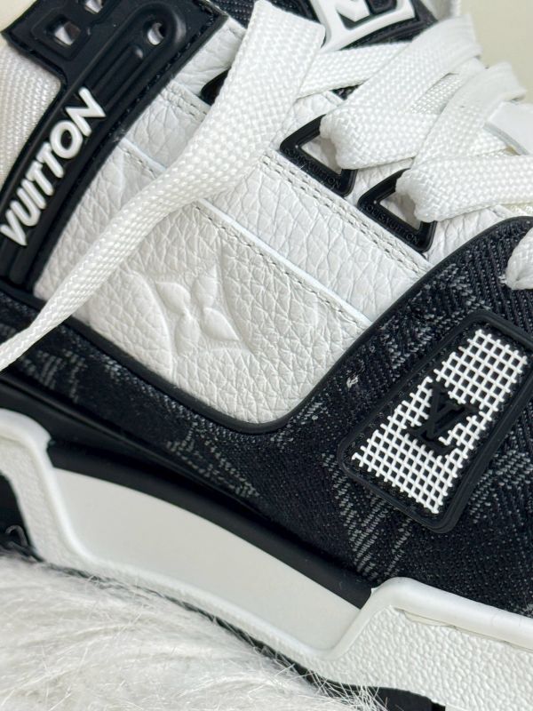 【分期0利率】LV Trainer 運動鞋  女段38號【未使用閒置品】 