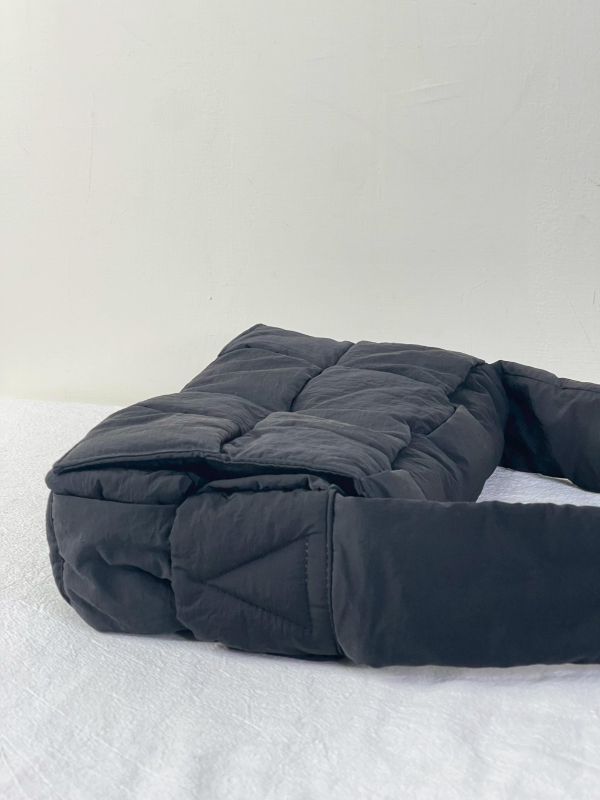 【99成新】BV Padded Tech Cassette 尼龍斜背包 