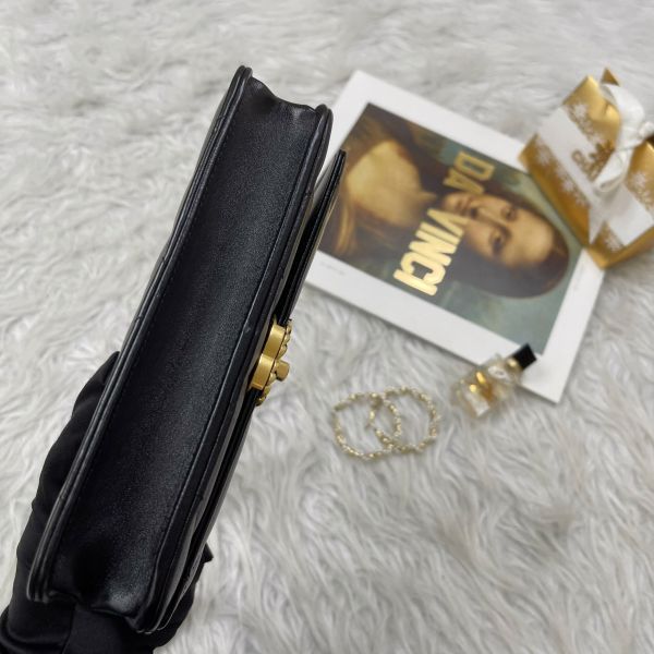 【12期0利率】CHANEL 19 WOC 【95成新】 