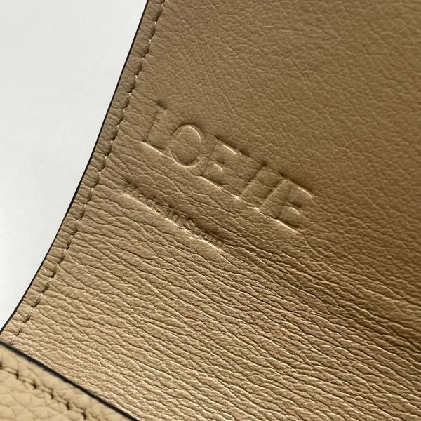 【12期0利率】LOEWE Anagram 卵石紋小牛皮對折短夾【台灣購證】【99成新】 