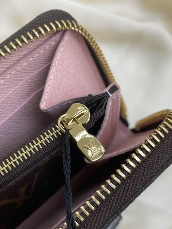 【95成新】 LV Clémence  長夾 粉 