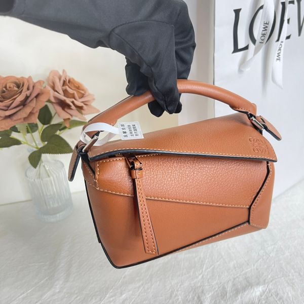 【12期0利率】LOEWE MINI  PUZZLE 焦糖色【24年台灣購證】【99成新】 